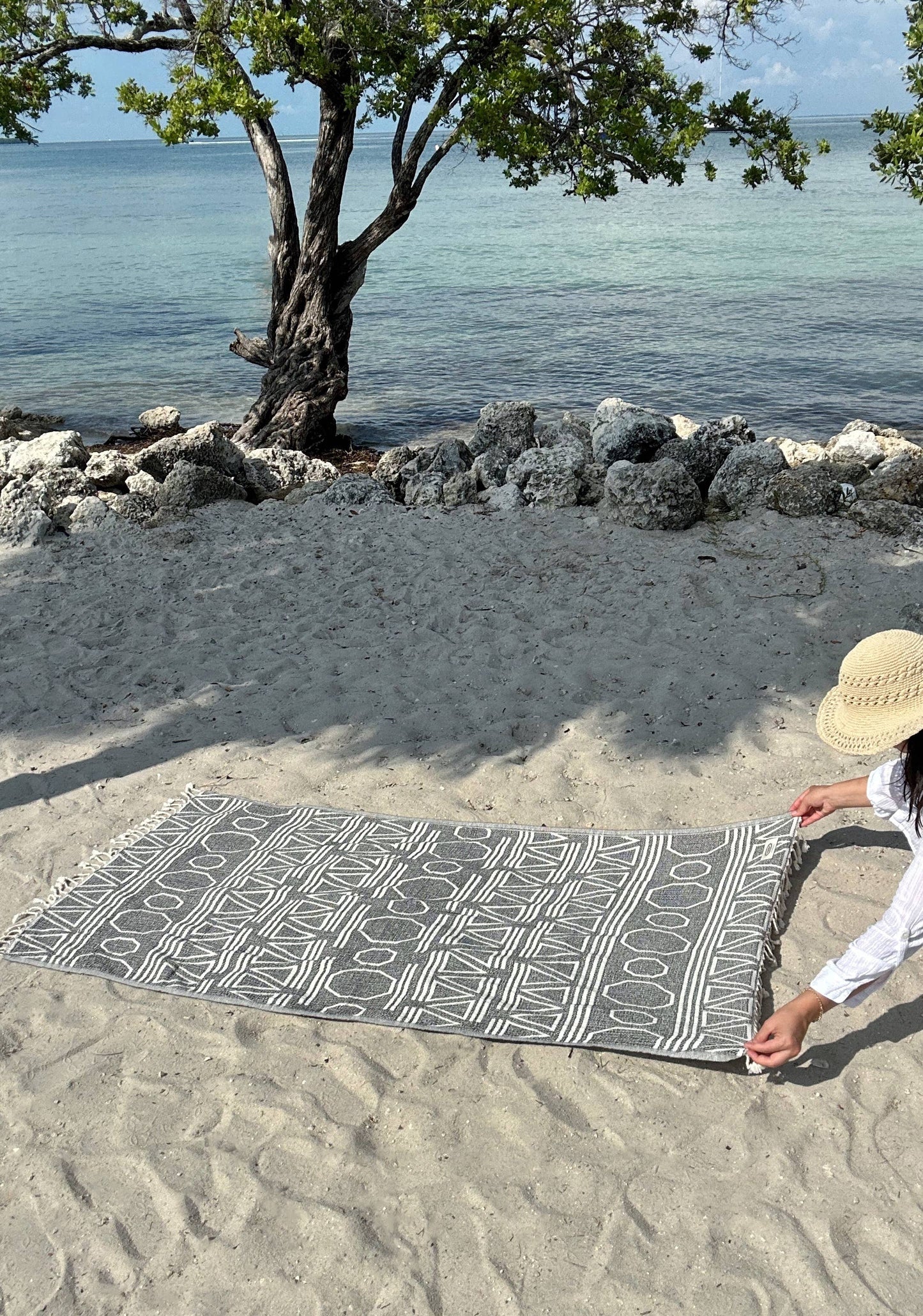 *Exclusive Geos Peshtemal Pure Cotton Beach Towel
