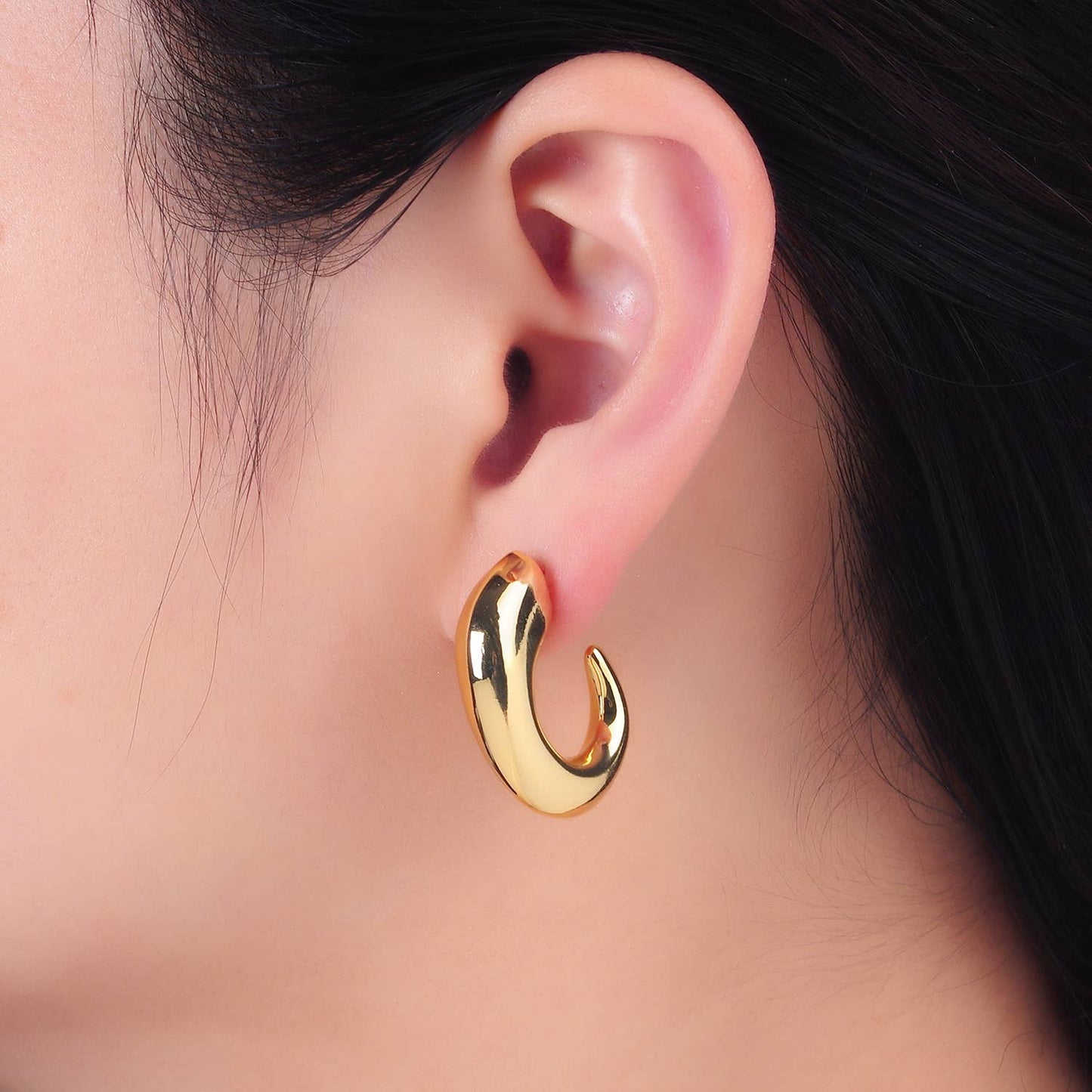 Bold Modern Gold Hoop Earring