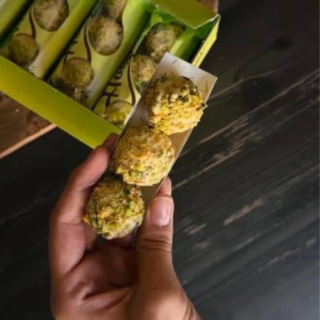 Dubai Kunafa Pistachio Chocolate Balls – (1 Pack x 27g)