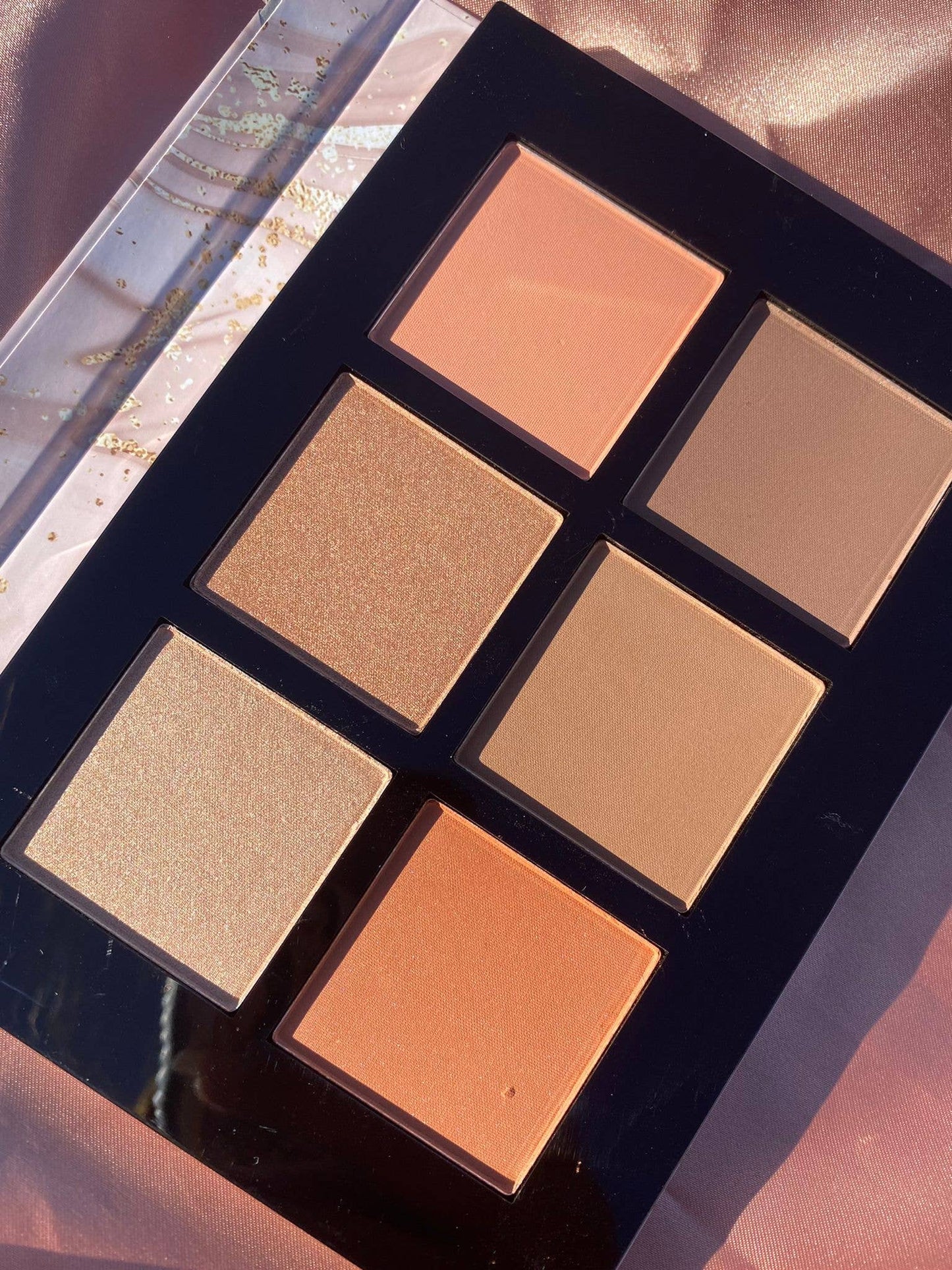 Blush Bronze & Highlight Palette For Contour & Glow