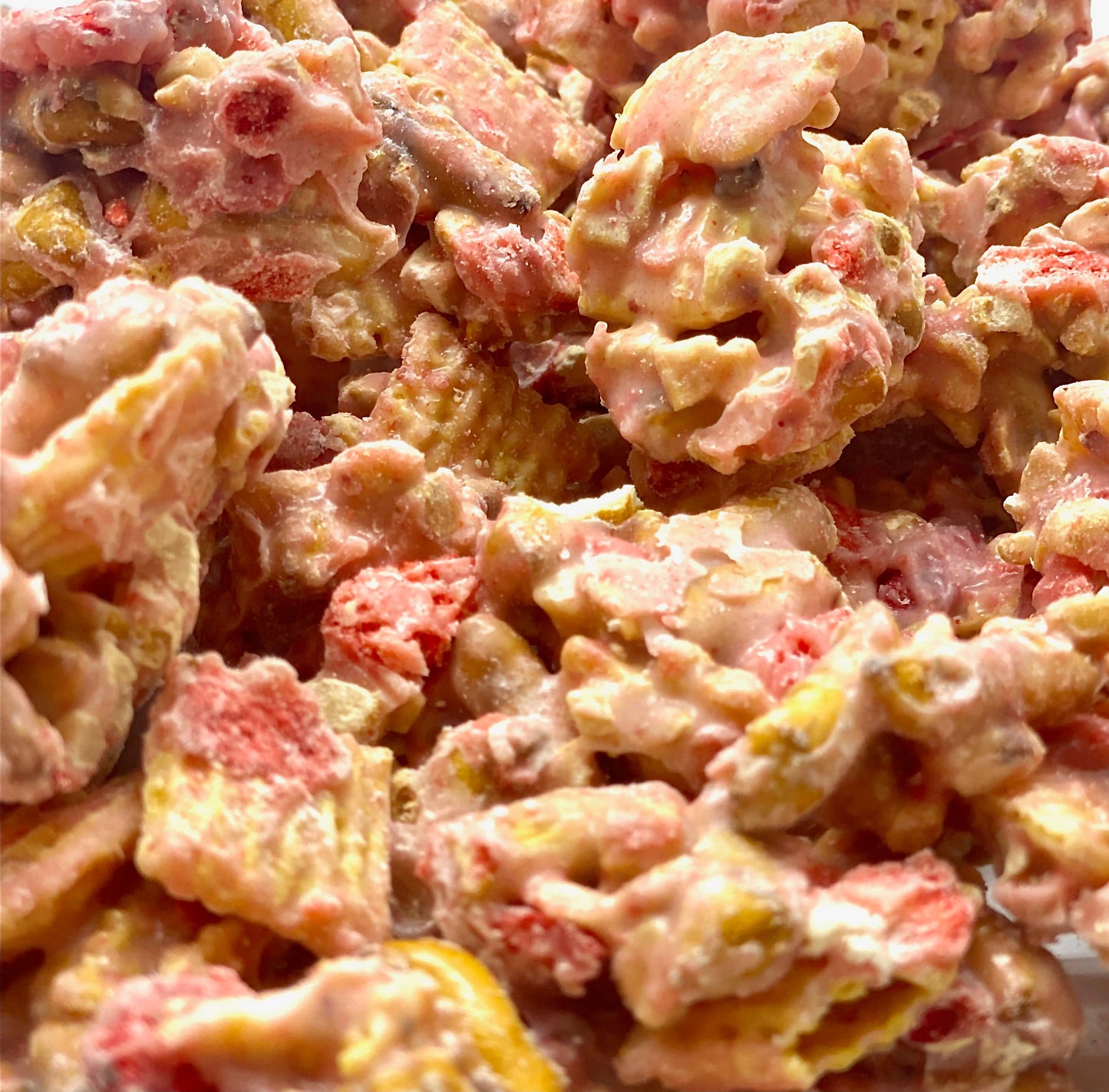 Strawberry Chunk Nibbles Pouch