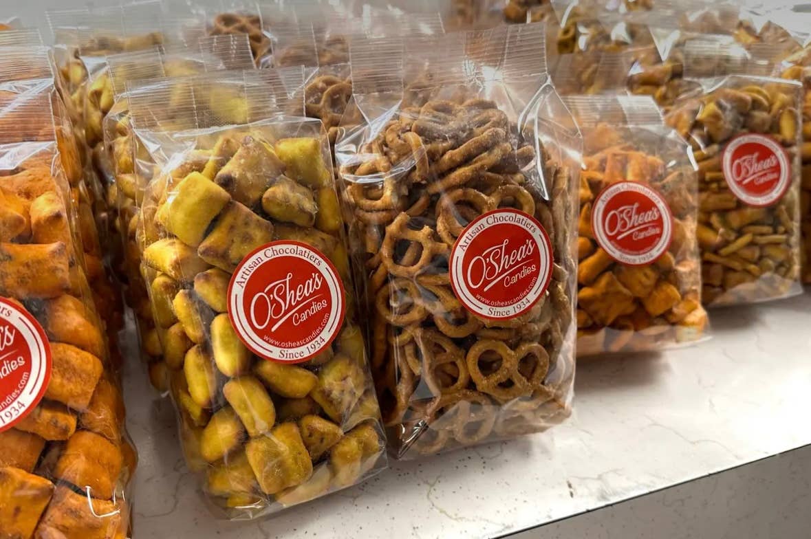 Gourmet Flavored Pretzels 🥨 “Parmesan Garlic Nuggets” 1/2LB