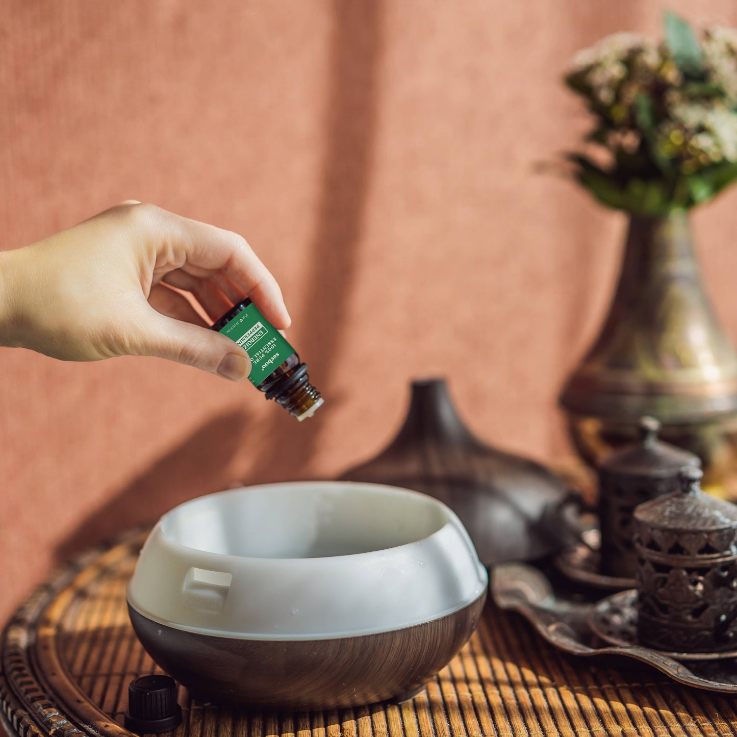 100% PURE THERAPEUTIC GRADE ESSENTIAL OIL - PEPPERMINT