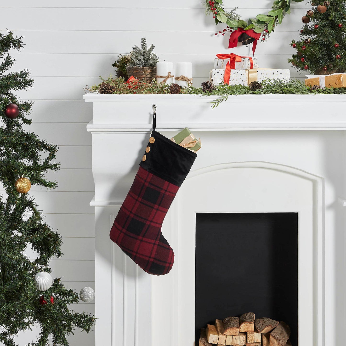 Cumberland Red Black Plaid Stocking 12x20