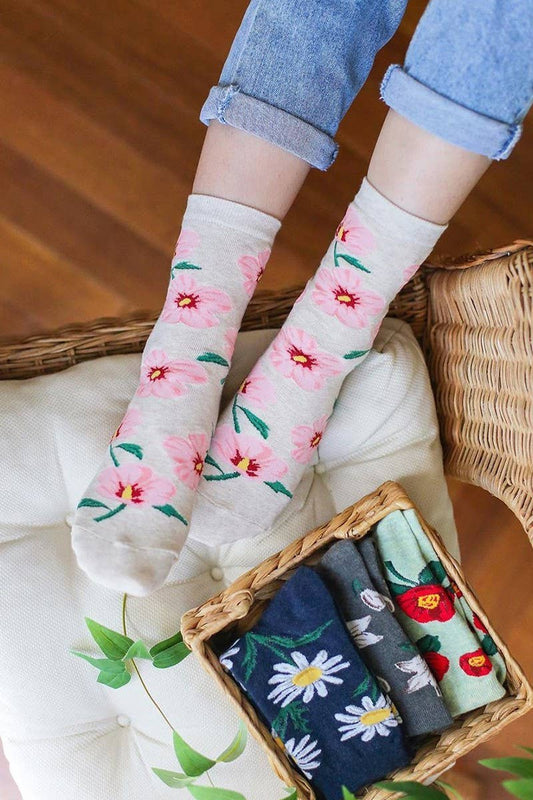 Flower Pattern Cotton Blend Crew Socks