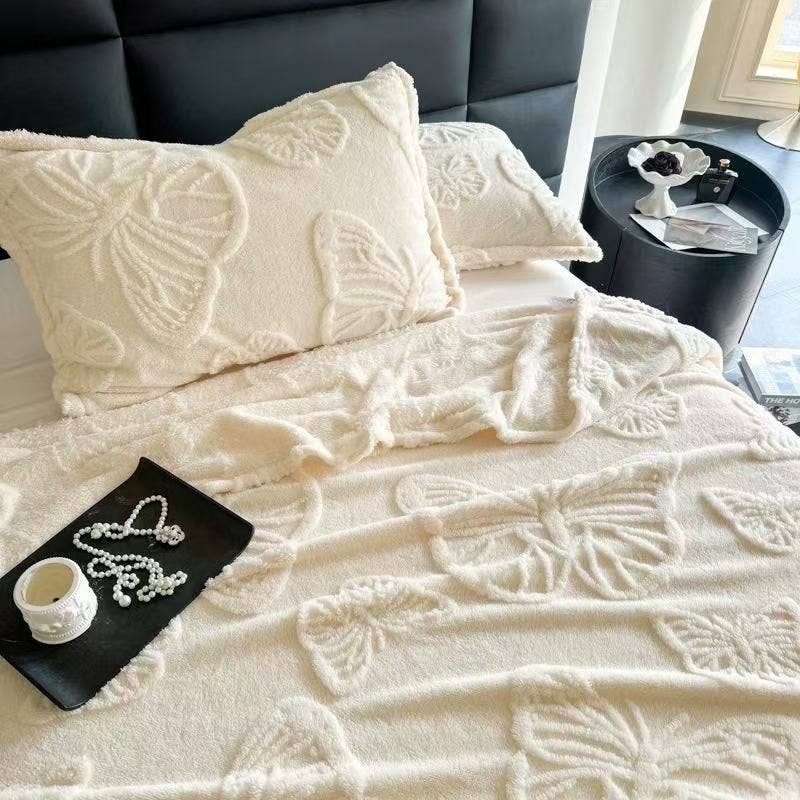 3D Butterfly Flannel Blanket, Queen Size (60" x 80" / 152 x 203 cm)