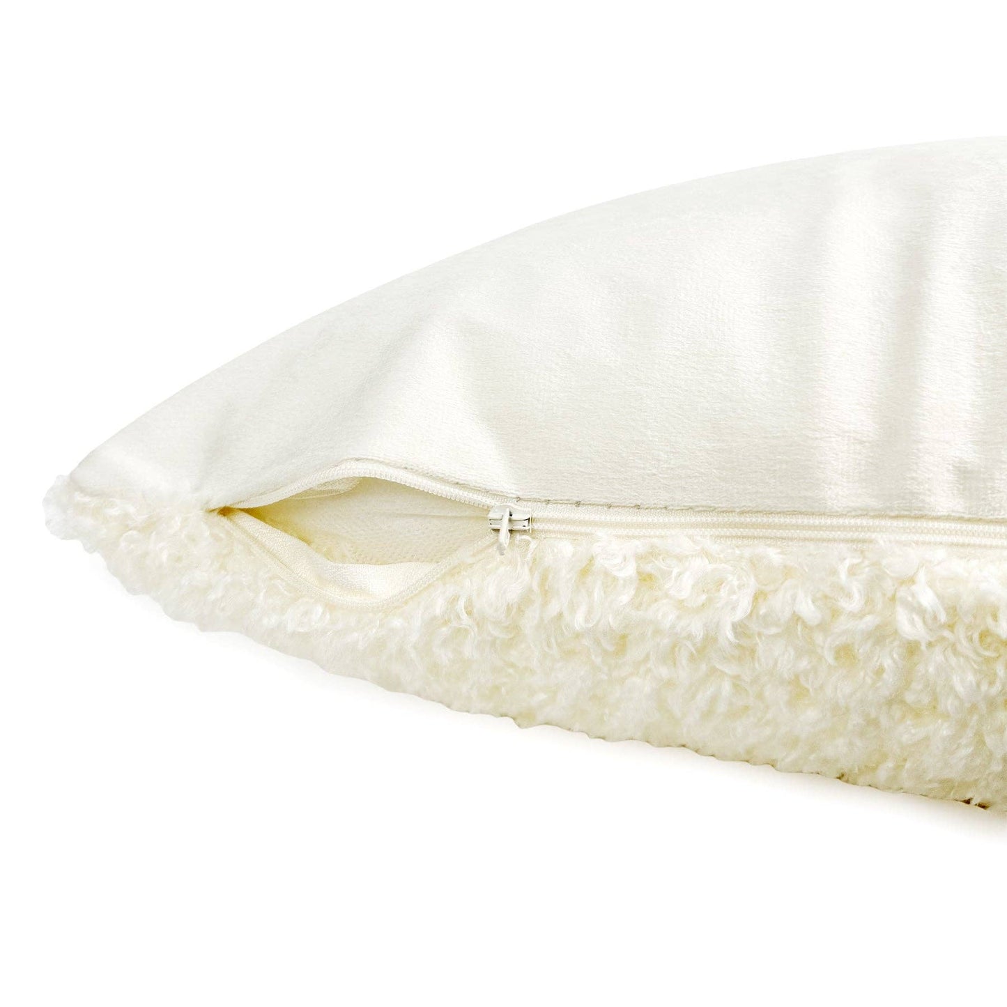 Cozy Teddy Throw Pillow, White (18" x 18" / 45 x 45 cm)