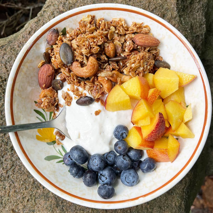 2 oz Honey Run Granola