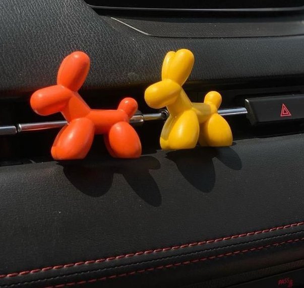 LITTLE DOG BLACK VELVET AIR FRESHENER