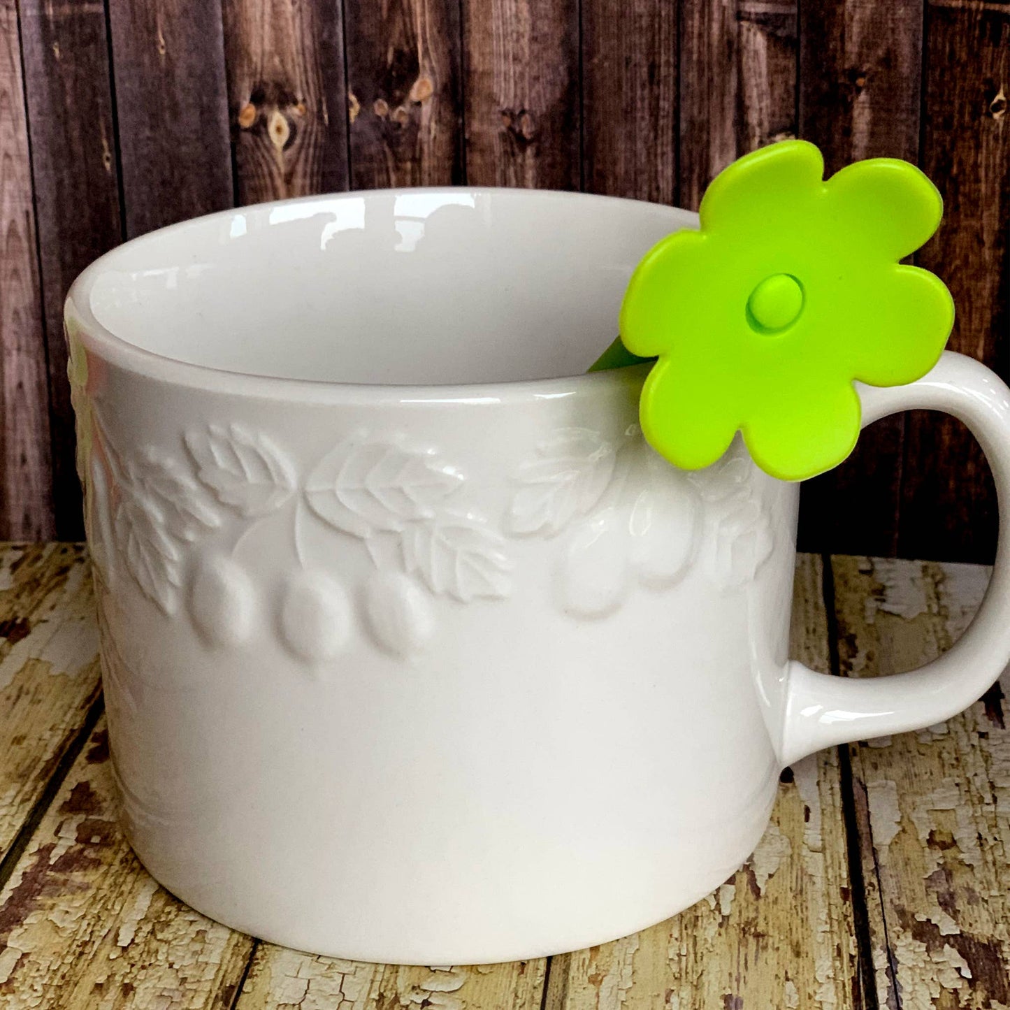 Tea Strainer, Green Flower