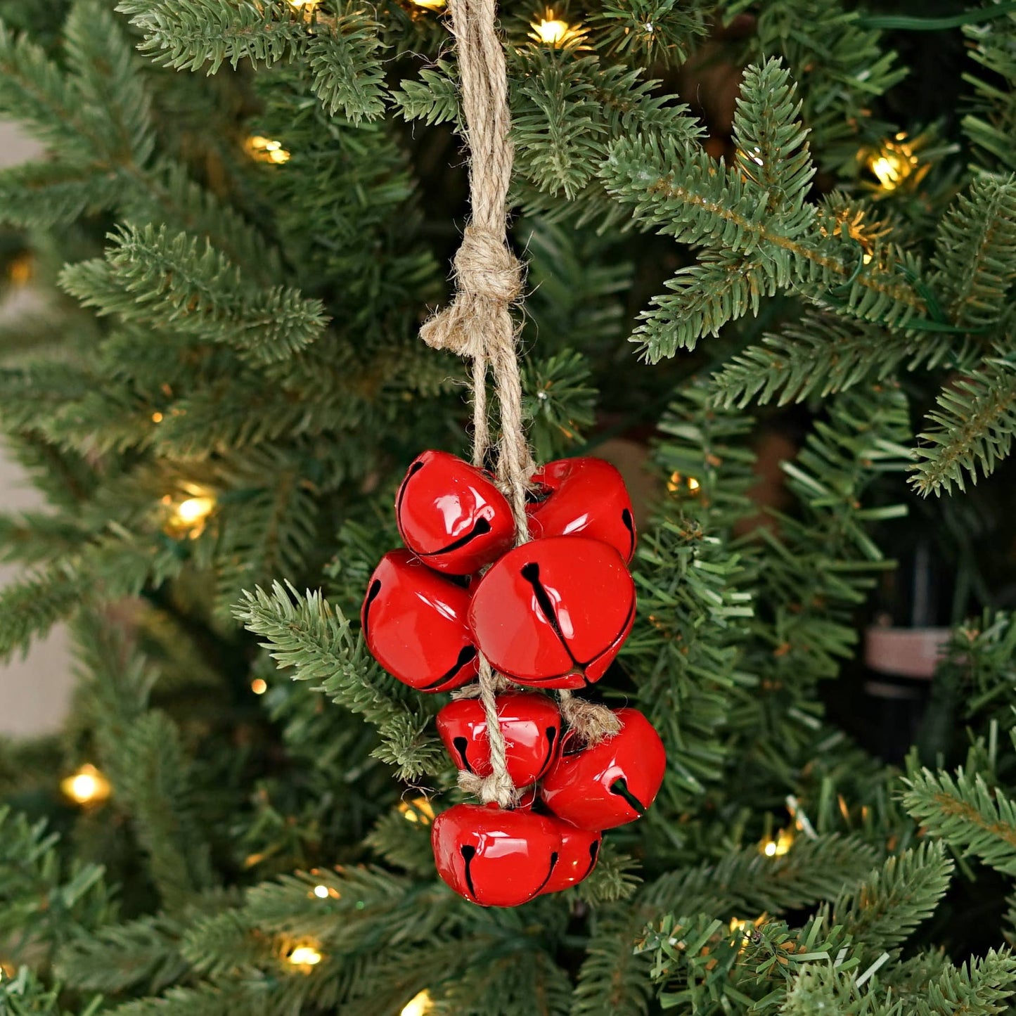 28075- 10inL Red Bells Cluster on jute string