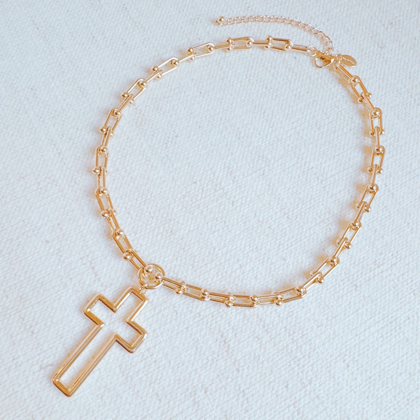 Stylish Cross Pendant U Chain Necklace