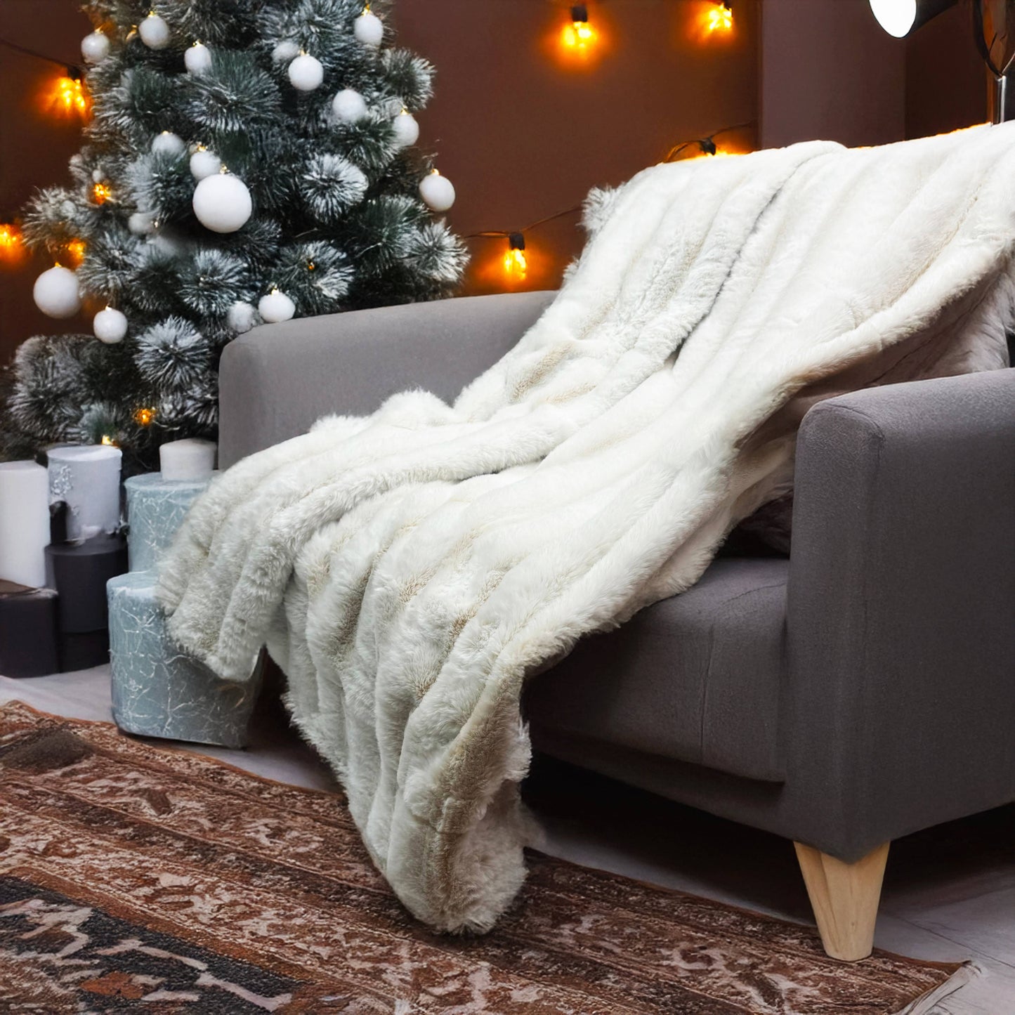 Ultra Soft Faux Rabbit Fur Throw Blanket, White, Queen Size (60" x 80" / 150 x 200 cm)