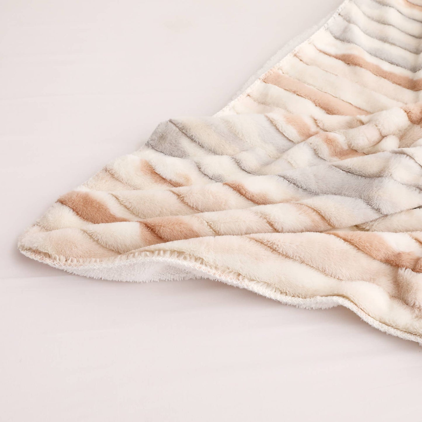 "S'mores" Faux Fur Plush Throw Blanket -50"x70"