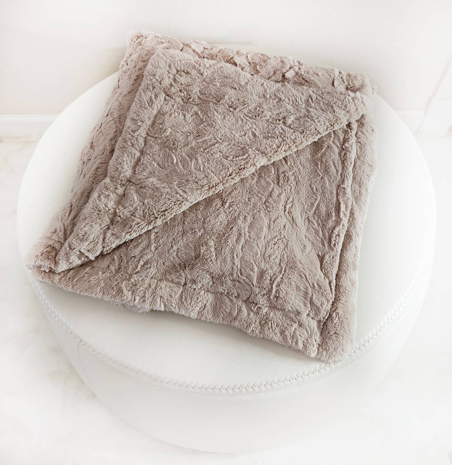 Cloud King Size 80 x 84 Minky Faux Fur Blanket